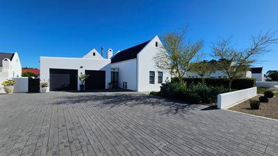 House For Sale in Dwarskersbos, Dwarskersbos